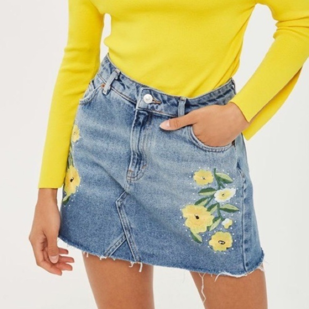TOPSHOP MOTO Denim Skirt with Floral Embroidery